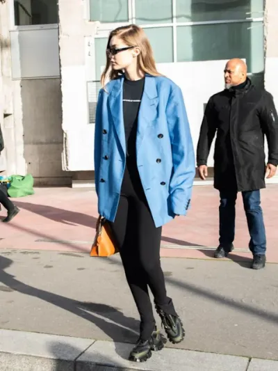 Leggings + Basic Tee + Oversized Blazer