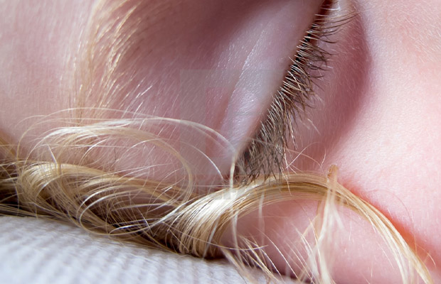 blonde eyelashes