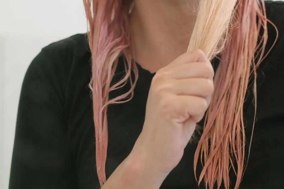 Can You Dye Your Hair With Food Coloring? How to Dye?