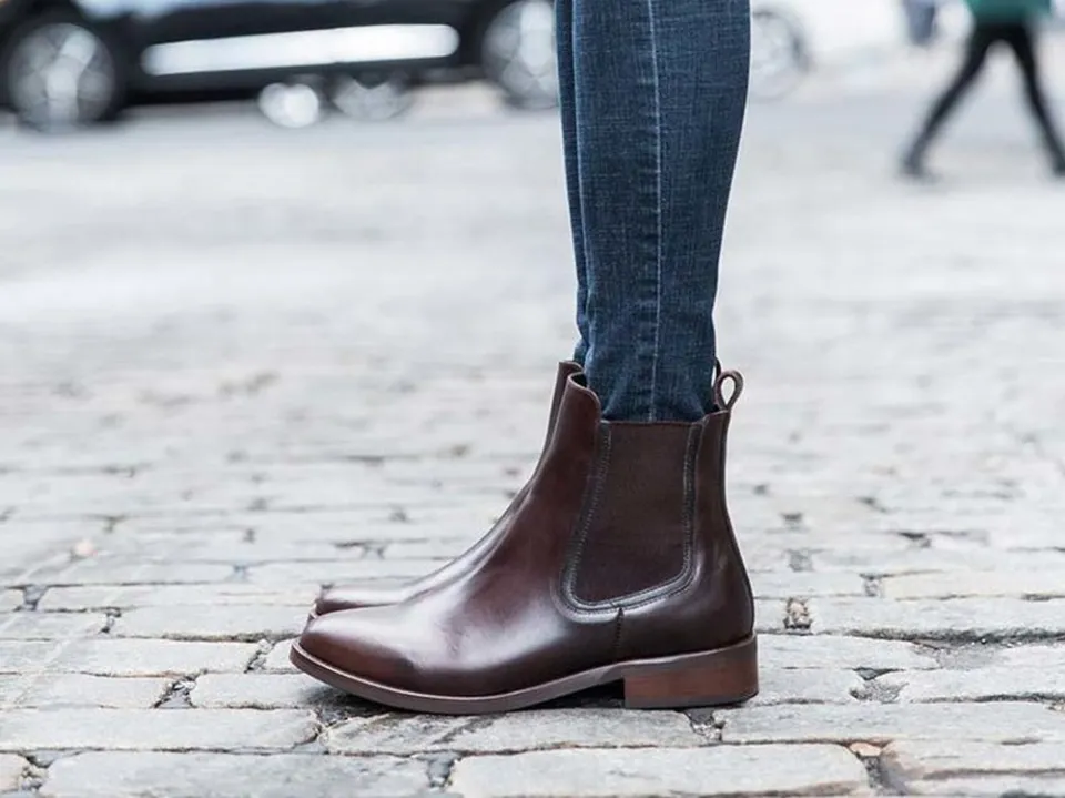How to Wear Ankle Boots With Leggings? 10 Outfit Ideas