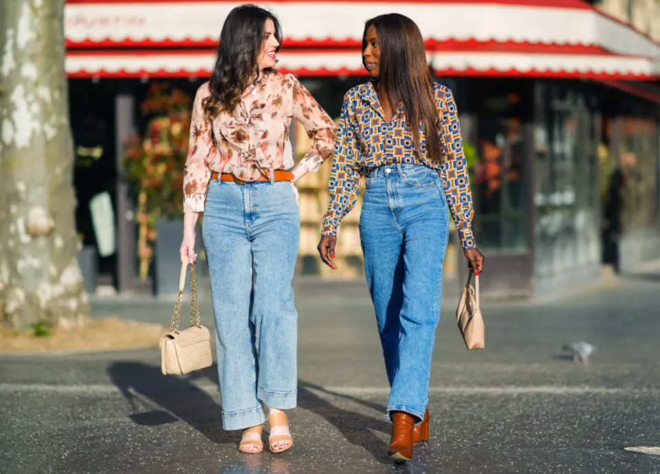 How to Wear Mom Jeans? 10 Outfit Ideas