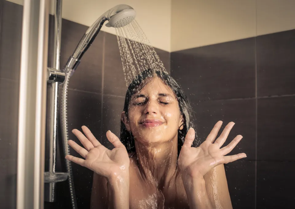 Do Cold Showers Help Acne? Facts to Know