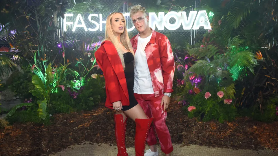 Fashion Nova Reviews 2023: is It Worth Buying?