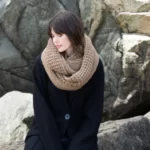 How to Tie An Infinity Scarf