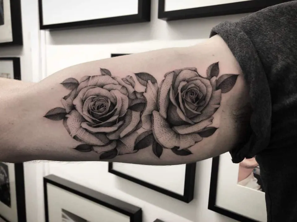 hand rose tattoo meaning