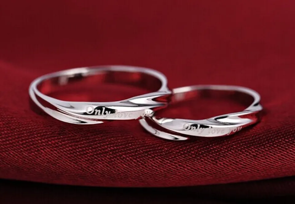 What to Engrave on a Promise Ring