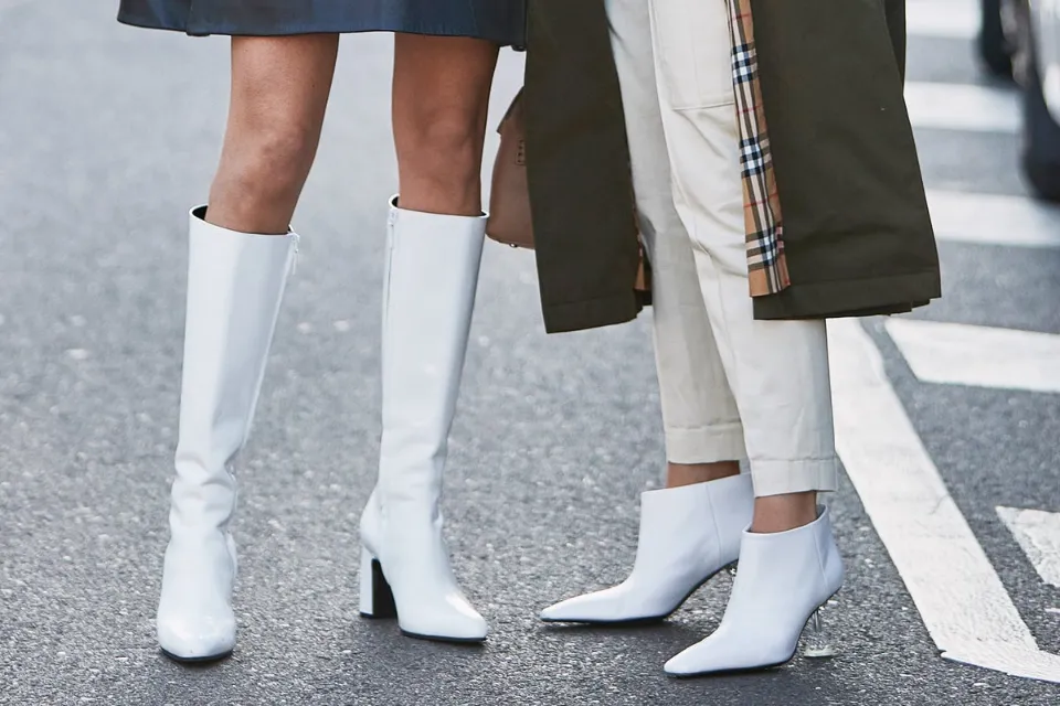 Are White Boots In Style 2023? White Boots Outfit Ideas