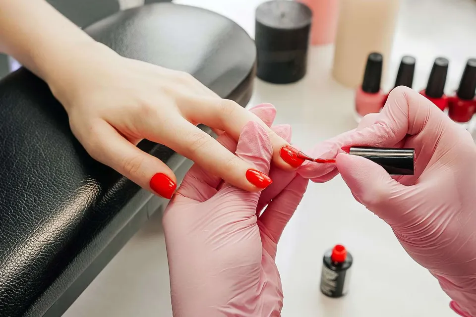 Can You Get a Gel Manicure While Pregnant