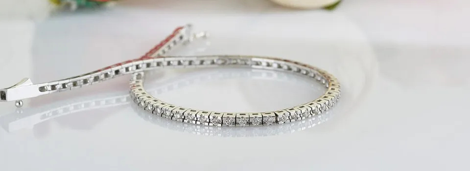 How to Clean a Tennis Bracelet? An Easy Guide