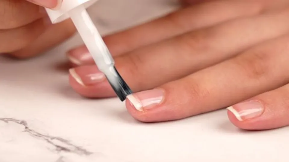 How to Do French Manicure at Home