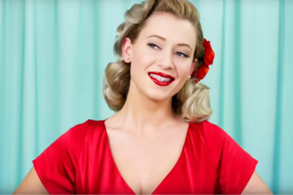 How to Do Vintage Curls