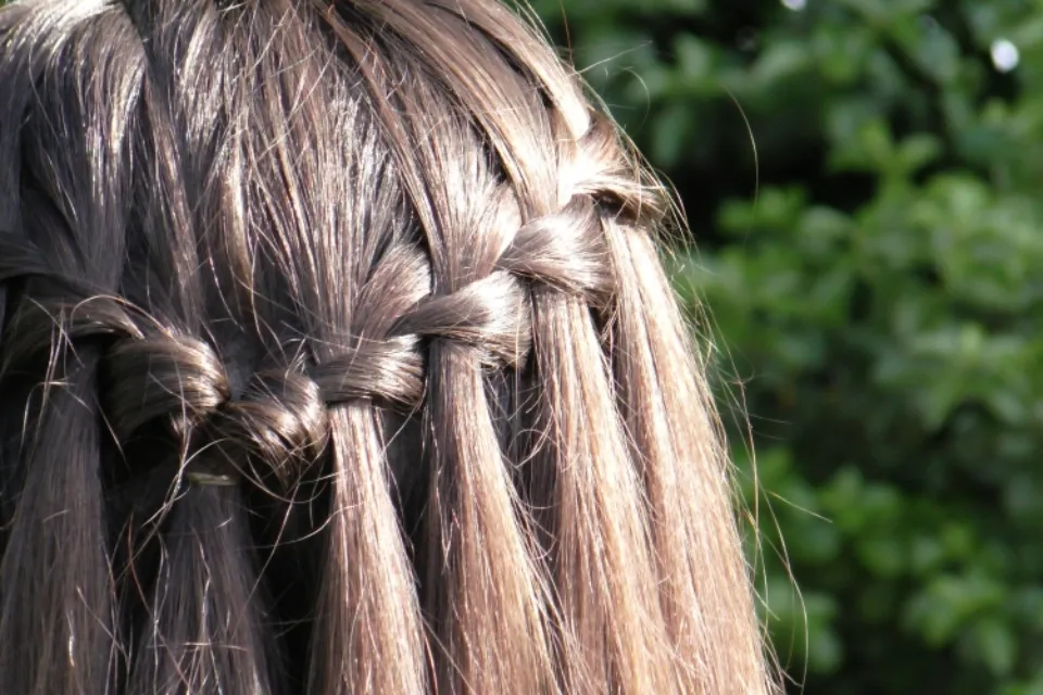 How to Do Waterfall Braids