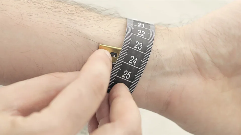 How to Measure Wrist for Bracelet