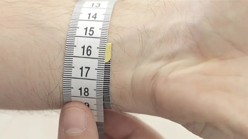 How to Measure Wrist for Bracelet Without a Measuring Tape