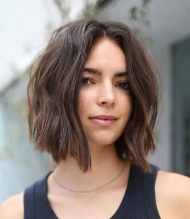 How to Style Short Bangs