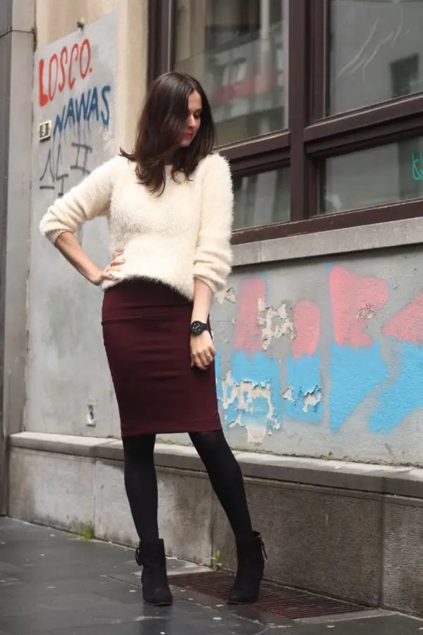How to Wear a Pencil Skirt in Winter