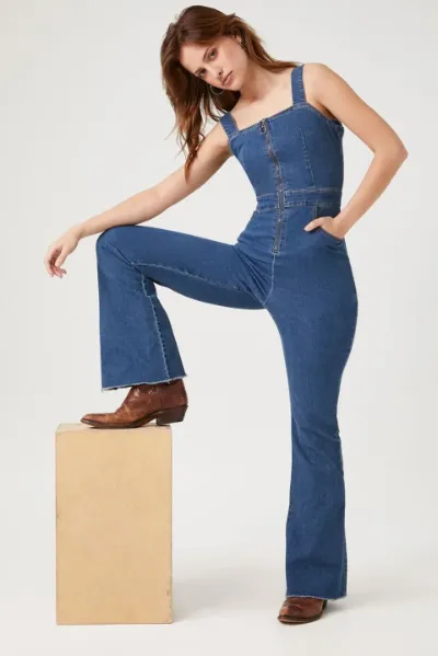 What Shoes to Wear with Denim Jumpsuits
