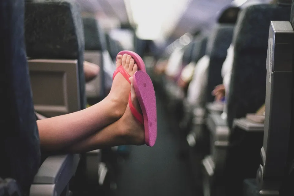 Can You Wear Sandals on a Plane