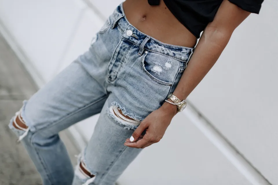 Do PacSun Jeans Run Small? Things to Know