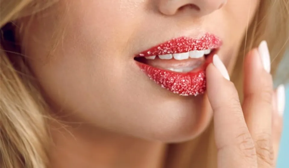 How Often to Use Lip Scrub