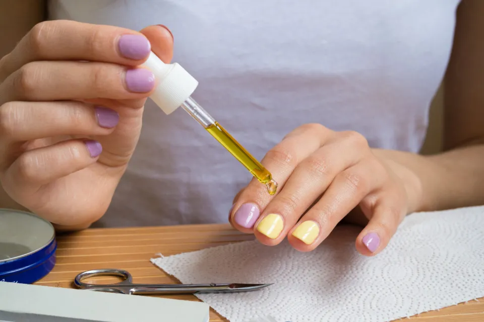 How to Get Gel Nails at Home