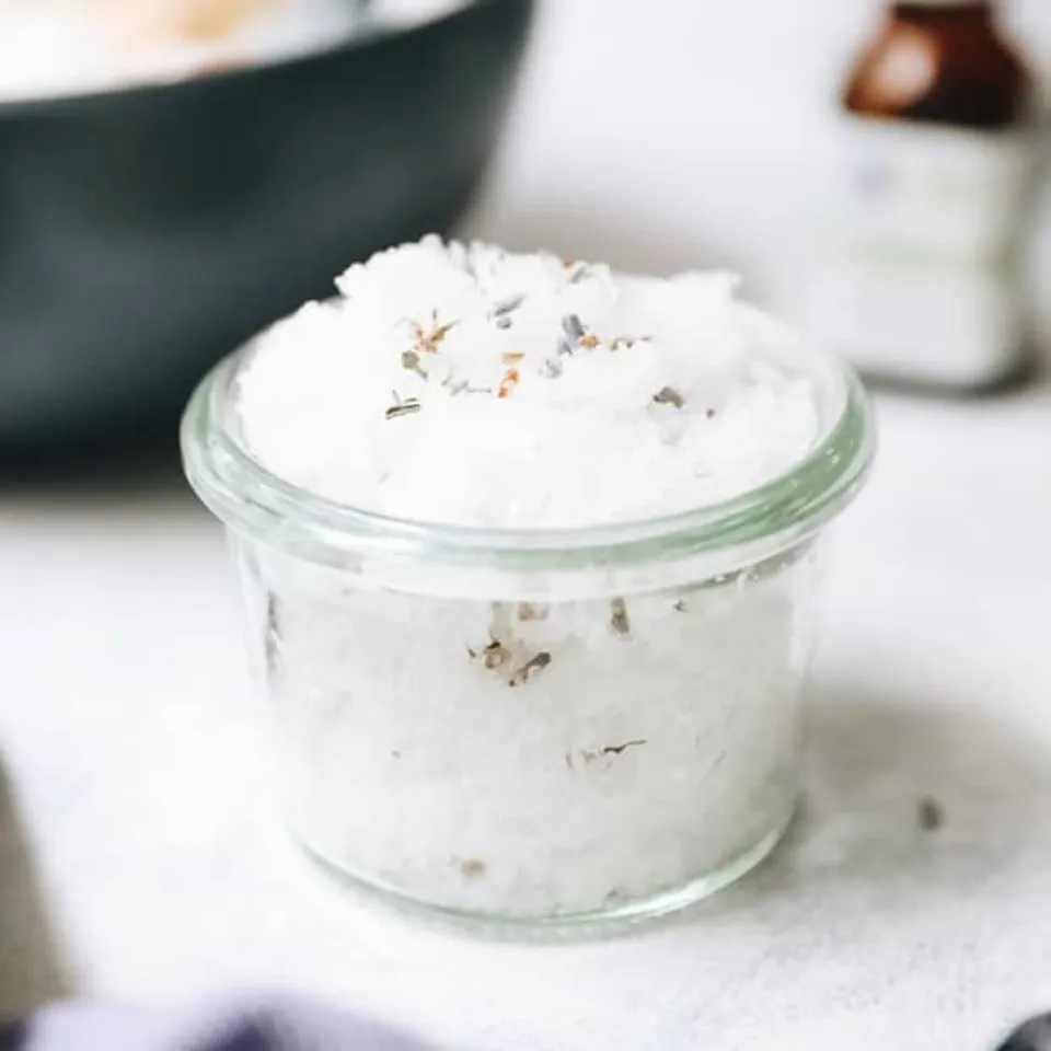 How to Make Salt Body Scrub