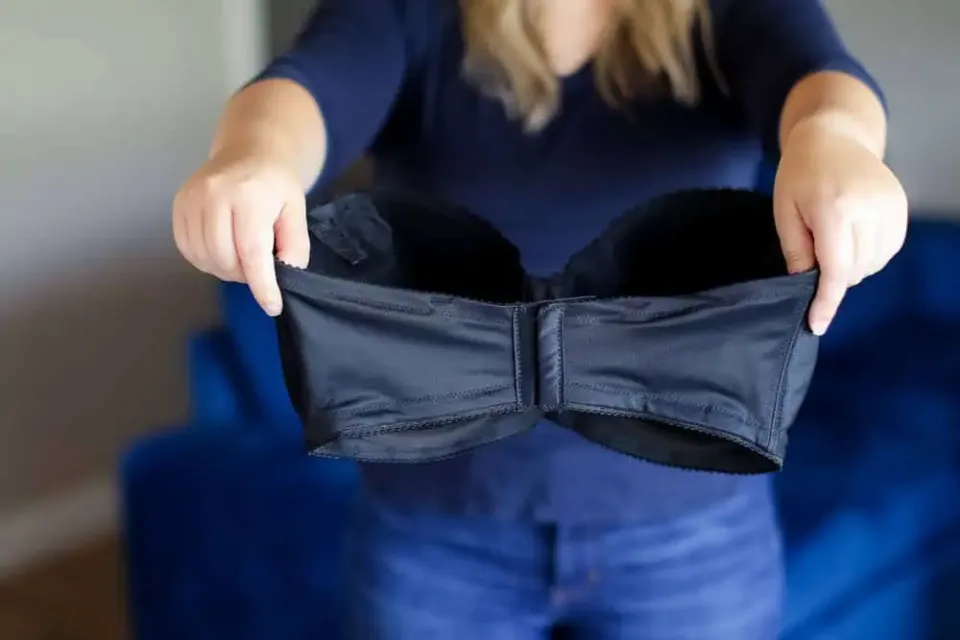 How to Make a Strapless Bra