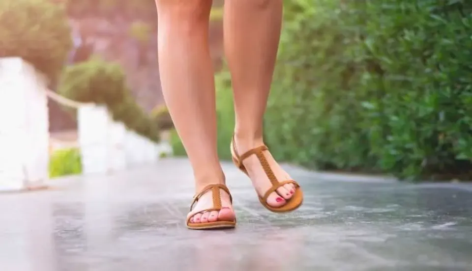 How to Stop Feet from Sweating in Sandals