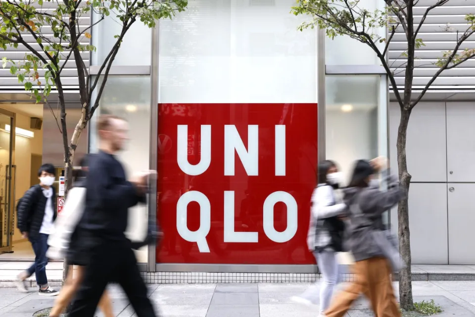 What is Uniqlo? Honest Reviews 2023
