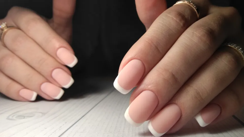 What is a French Manicure? Here is Everything You Need to Know
