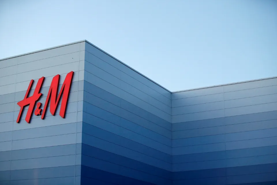 When Does H&M Restock? Updated Guide 2023