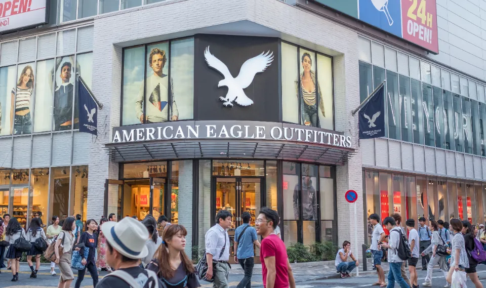 American Eagle Reviews 2023: Is It a Good Clothing Brand?