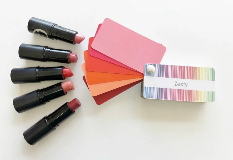 How to Choose Lipstick Color