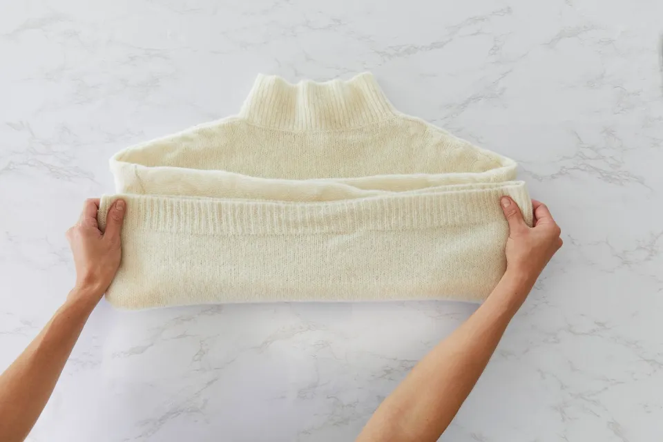 How to Fold a Turtleneck