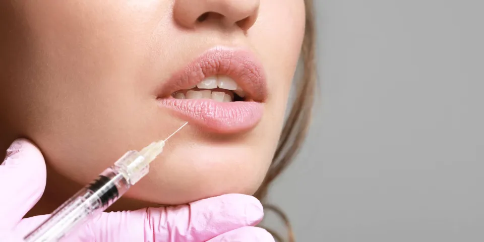 How to Reduce Lip Filler Swelling