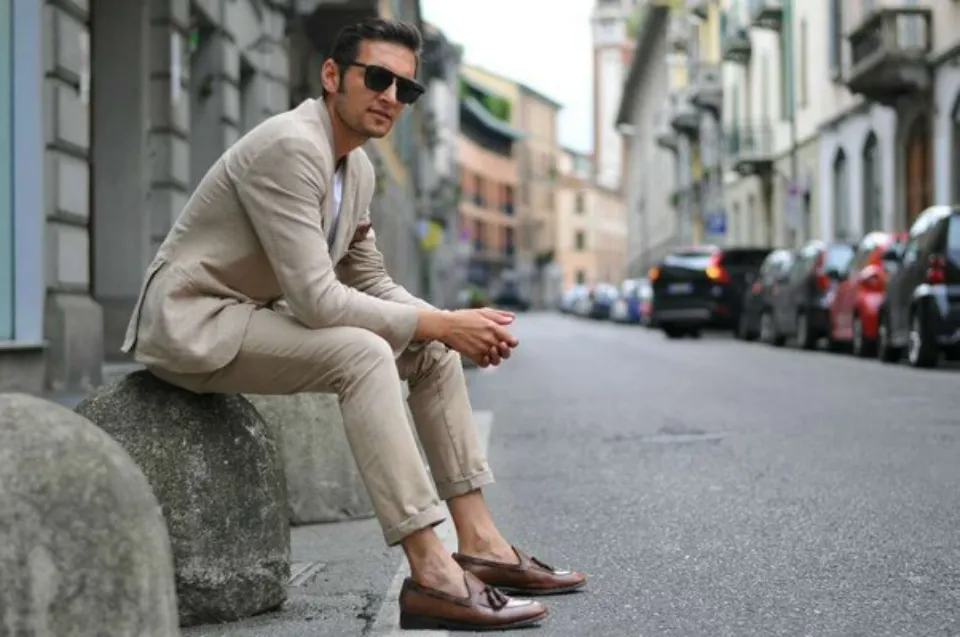 How to Style Loafers With A Blazer