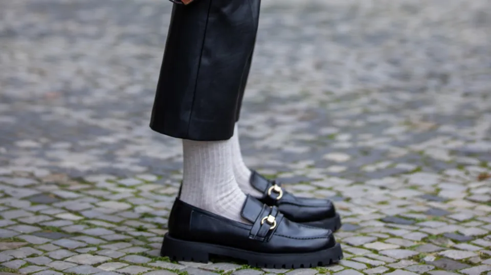 How to Wear Lug Sole Loafers? 5 Top Choices - After SYBIL