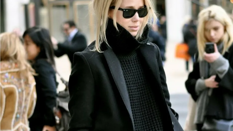 Is a Turtleneck Business Casual? Things to Know