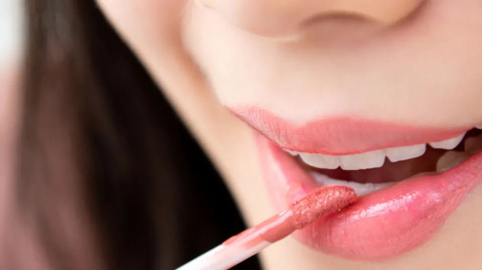 Liquid Lipstick Vs Solid Lipstick