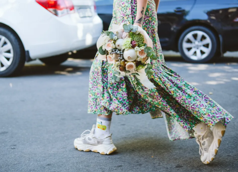 What Shoes to Wear With a Maxi Dress