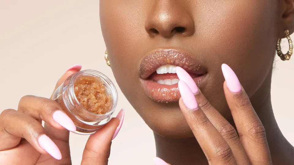 What is Lip Scrub? A Complete Guide