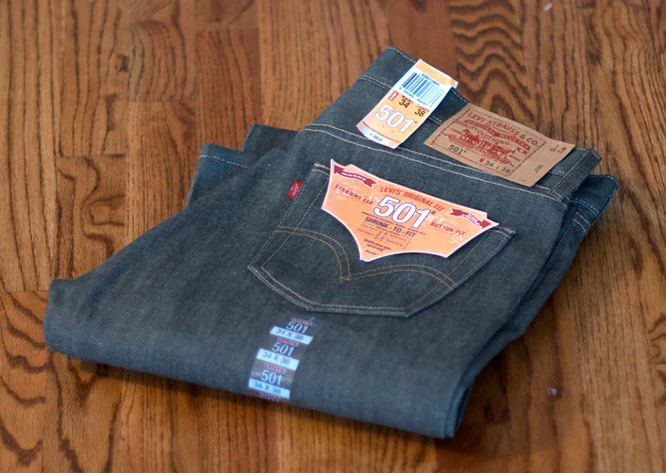 Do Levi’s Shrink? How Much Will It Shrink?