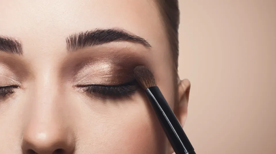 How to Prevent Eyeshadow from Creasing