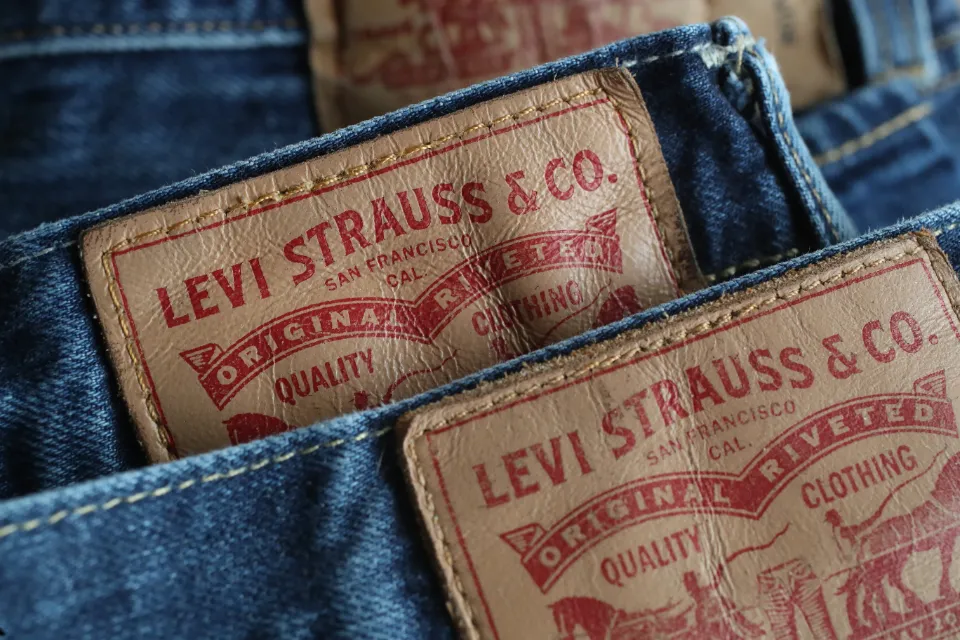 How to Tell If Levi’s Are Vintage? With 6 Easy Tips