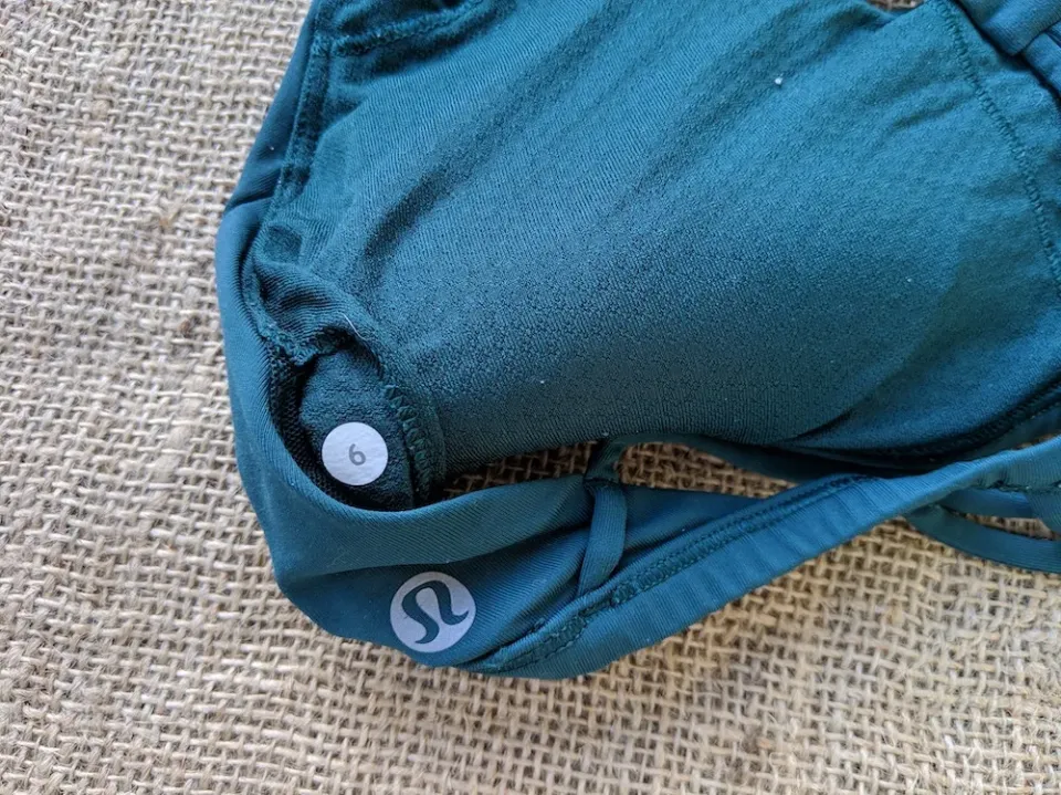 how to tell if lululemon is fake