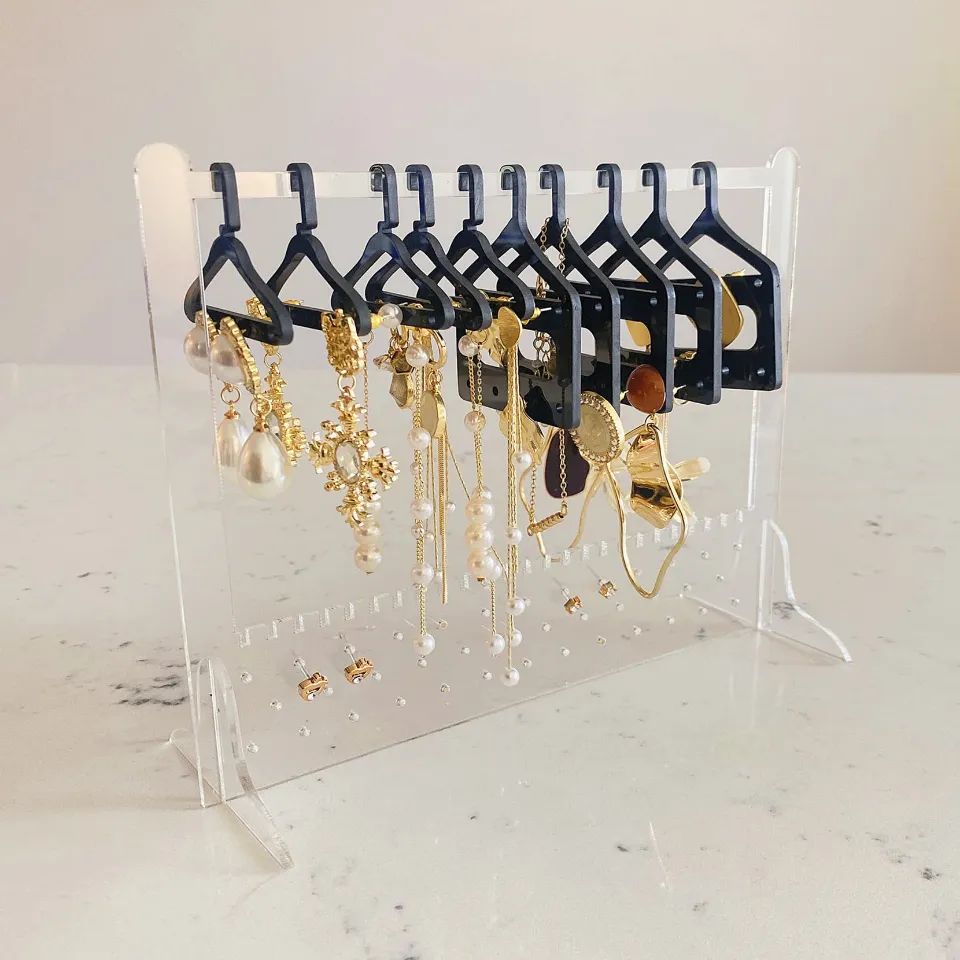 way to store earrings