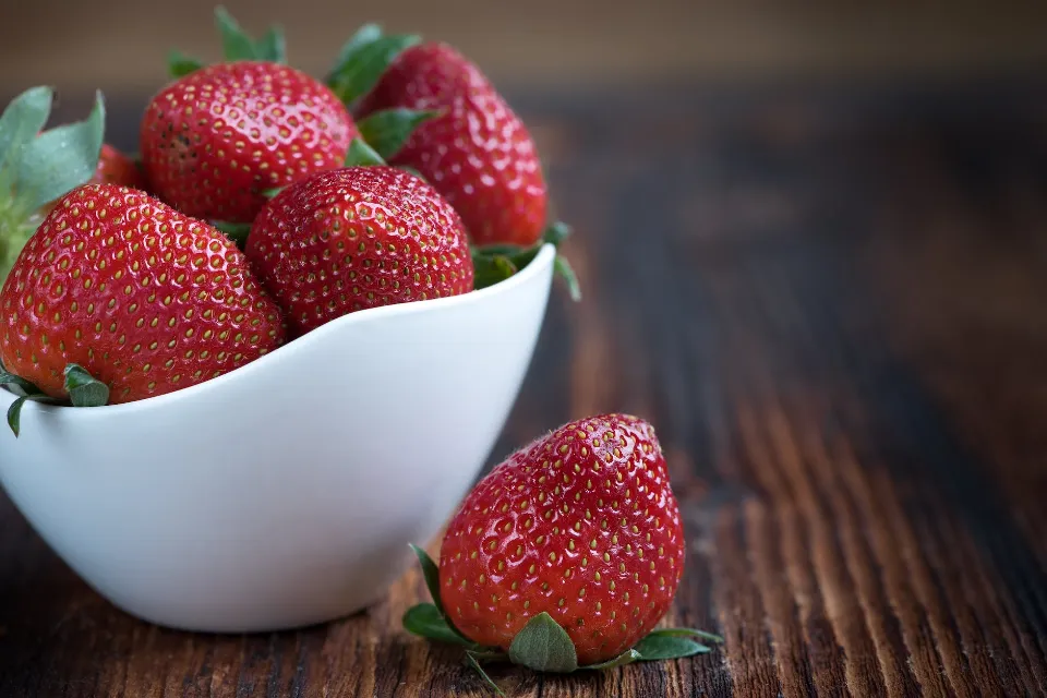 Do Strawberries Whiten Teeth