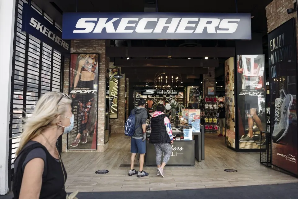 Does Skechers Take Apple Pay