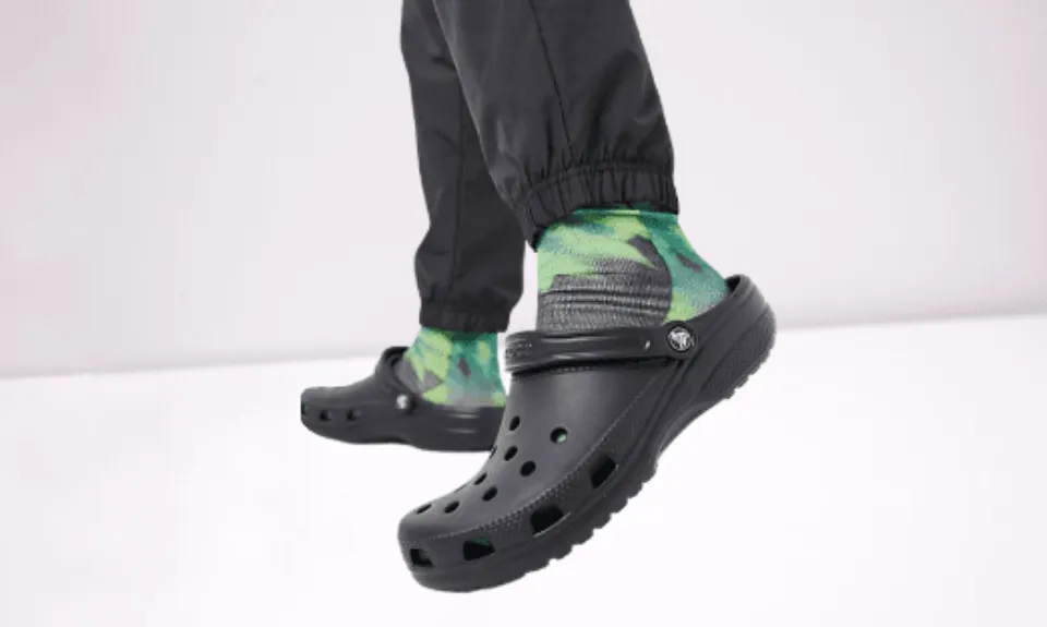 Are-Crocs-Closed-Toe-Shoes
