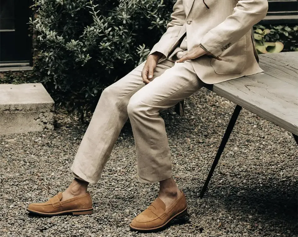 What Shoes to Wear With Linen Pants